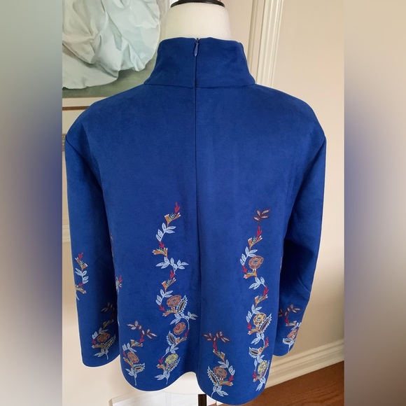 Faux suede embroidered top - Picture 2 of 7